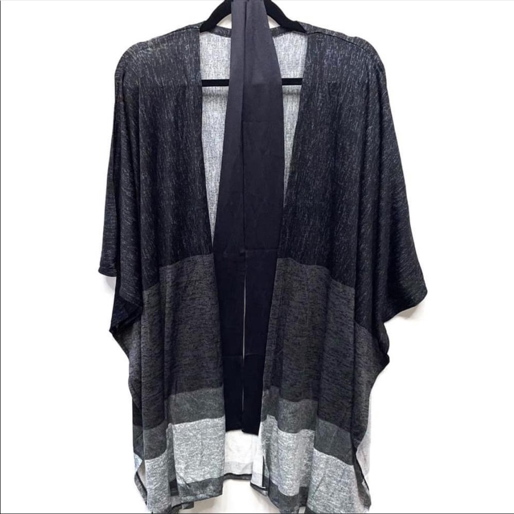 New With Tags LulaRoe S/M Savannah